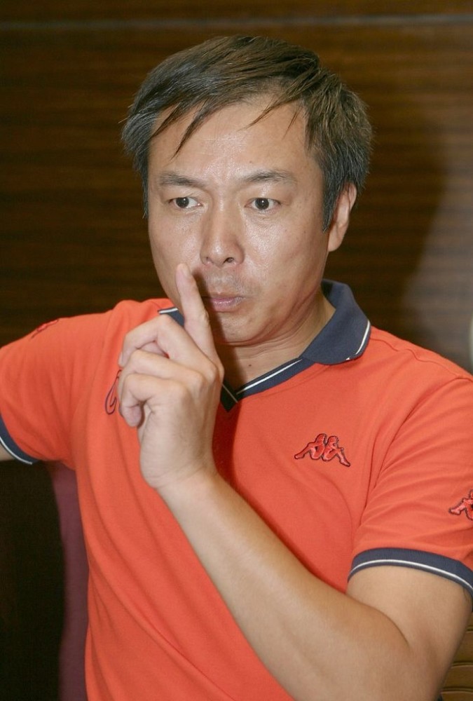 四料影帝谢园去世享年61岁曾是张丰毅同学葛优梁天发文悼念