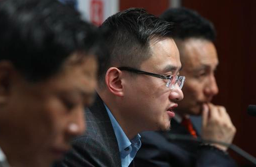 老总的尴尬_老总办公室