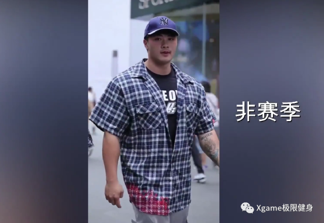 成都太古里肌肉男炸街合集网友直呼我可以