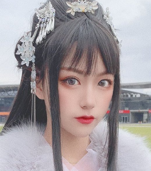 刀小刀本人长啥样看清她不小心晒出的素颜我没眼花吧