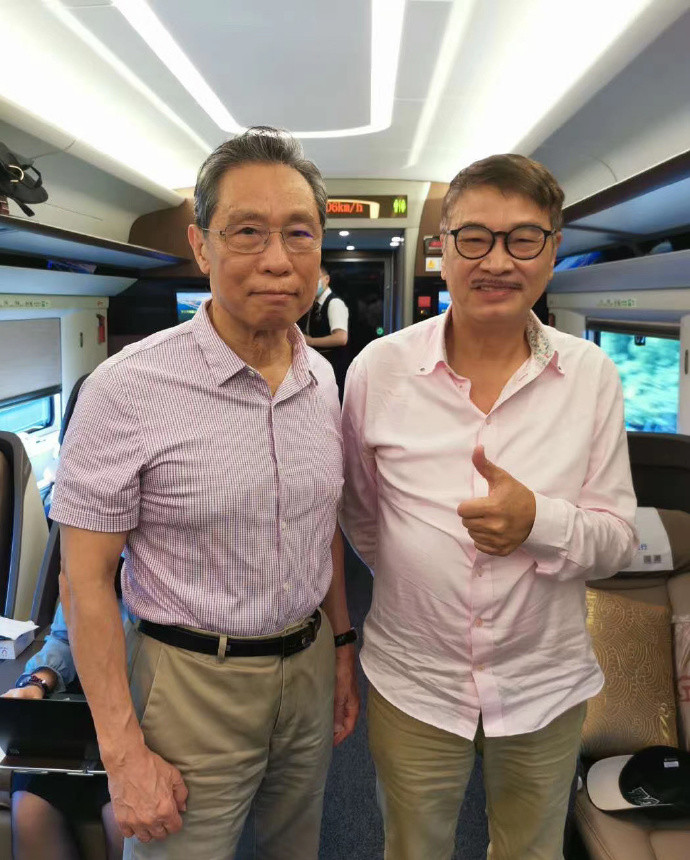 钟南山吴孟达合照曝光大16钟南山健硕身材抢镜