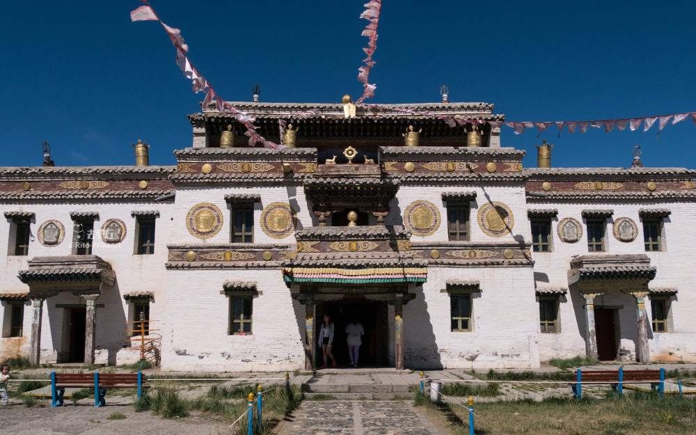 蒙古国第一座寺庙：充满浓浓的中国味道