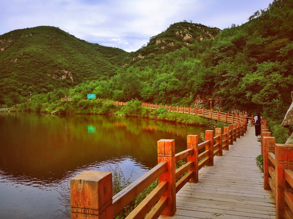 京郊免费景点,青山绿水美景如画