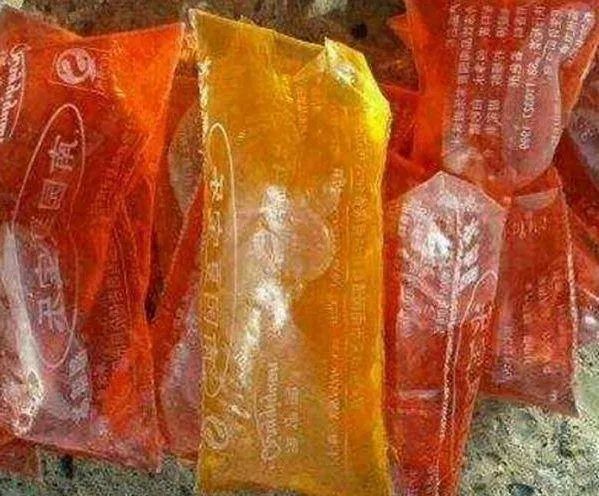 广告词现在还在记忆里 奶香十足的旺仔牛奶 在小时候比起其他饮料
