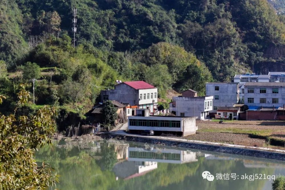 秦巴安康山水色 忆乡异景风土情-初秋美景坝河小镇