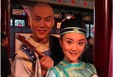 由李小璐和李晨主演的电视剧《十三格格》不知道小伙伴们还记得吗?
