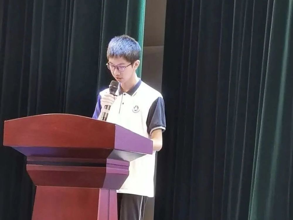 我不懂 还有一位不得不提的学霸 浙江省慈溪中学应届毕业生陈卓毅