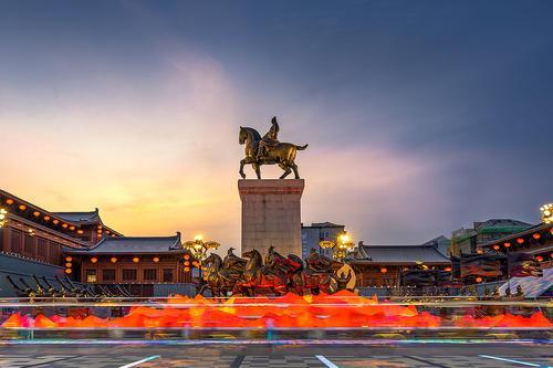 河南经济总量为何能排到第五名_河南牧业经济学院排名(2)