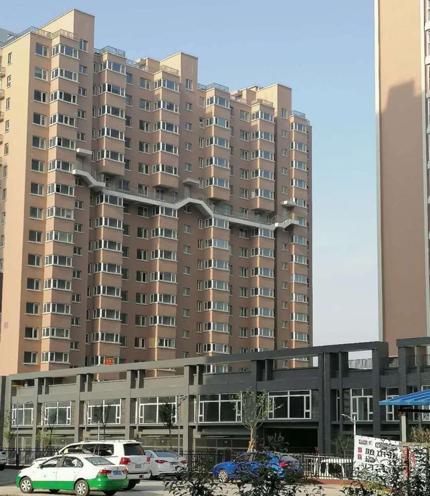 全款买房8年后想要房还得补交几十万“办证款”，最后连合同都无效了