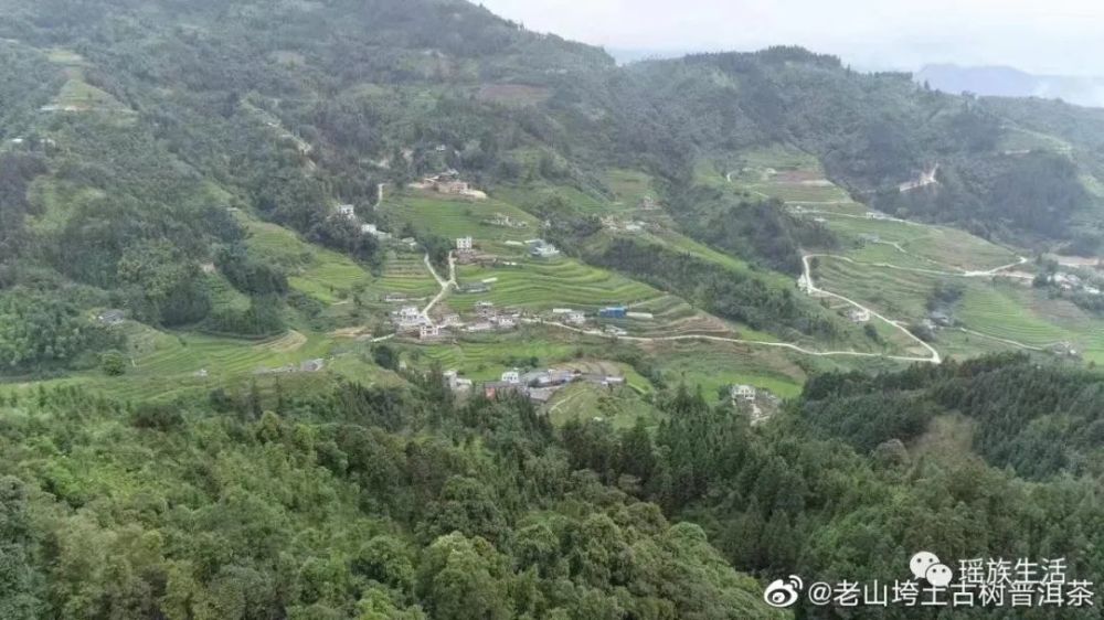 垮土瑶寨位于云南省文山州麻栗坡县猛硐乡坝子村委会东边5公里,距离