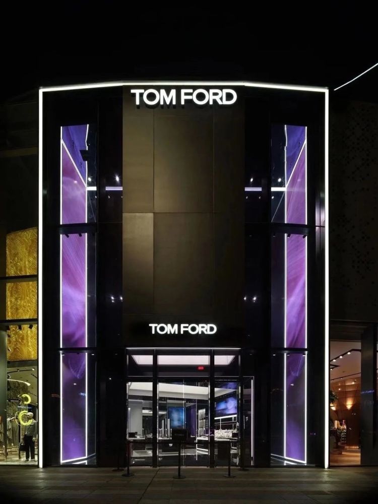 tom ford全球最大旗舰店,图源:天环parccentral 9.