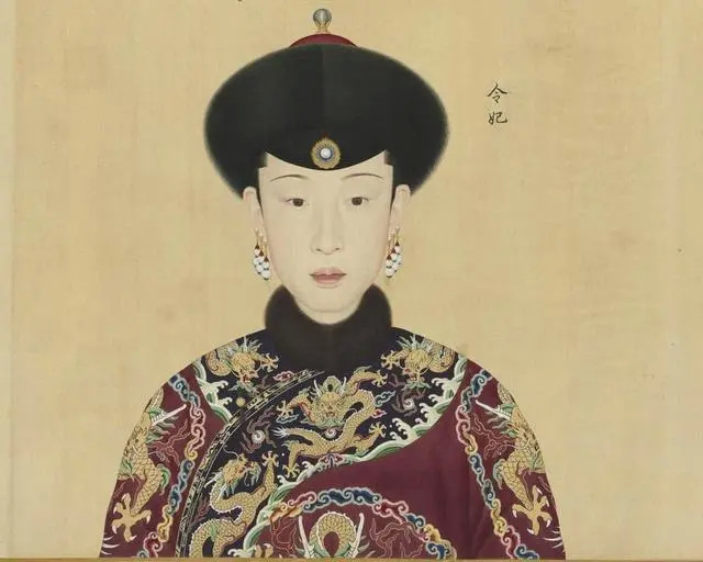 郎世宁曾经给乾隆12个妃子画像,但是那拉皇后画像未?