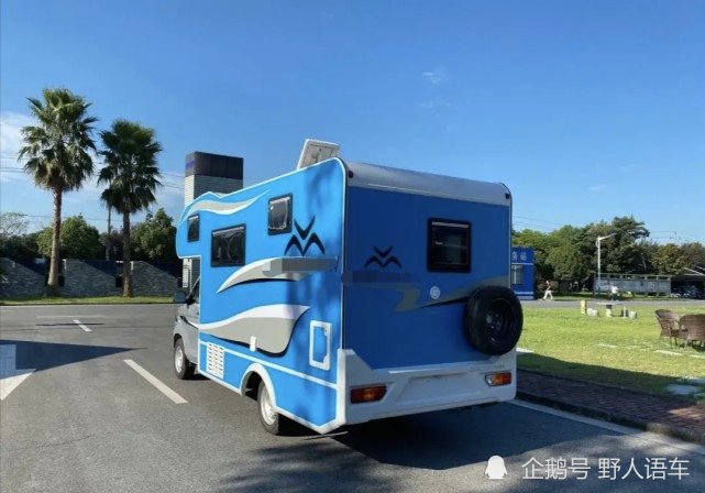 戴德隆翠mini房车,五菱底盘的c型房车,是不是很亲民呢