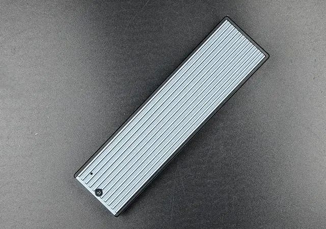u盘给固态硬盘装系统_移动u盘什么牌子好_u盘还是移动硬盘好