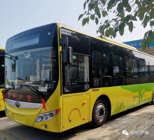 20台崭新十米长纯电动公交车到达随州,预计近期将投入