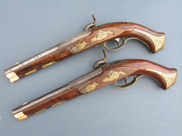 1760年产的两把燧发枪在务实的德国人手里被改造成先进的击发枪