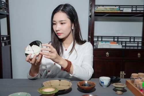 金缮师沛沛让残破之物金缮尽美