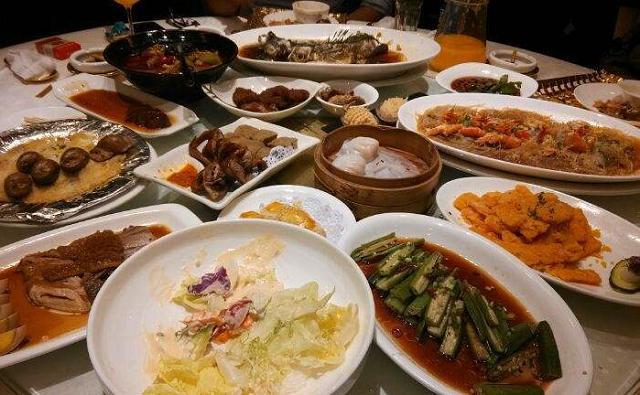 看完上海,河南,东北各家晒的一桌硬菜,你会跟谁回家?