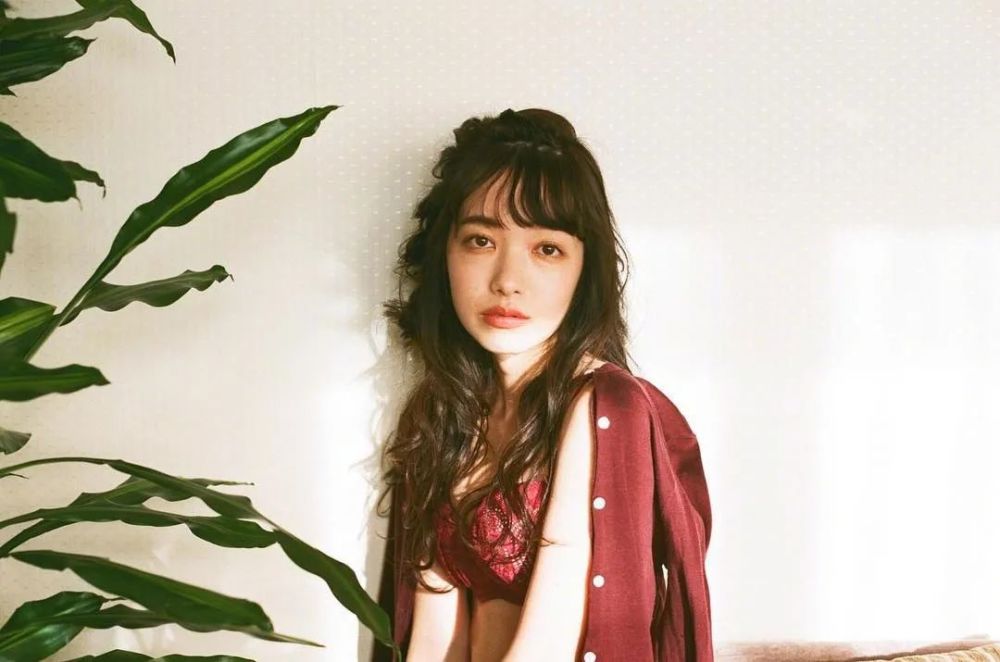 又纯又欲满是性感!这个日本仙女级麻豆太爱了!