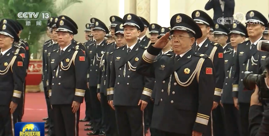 中国人民警察警旗授旗仪式现场披露,几个细节值得关注