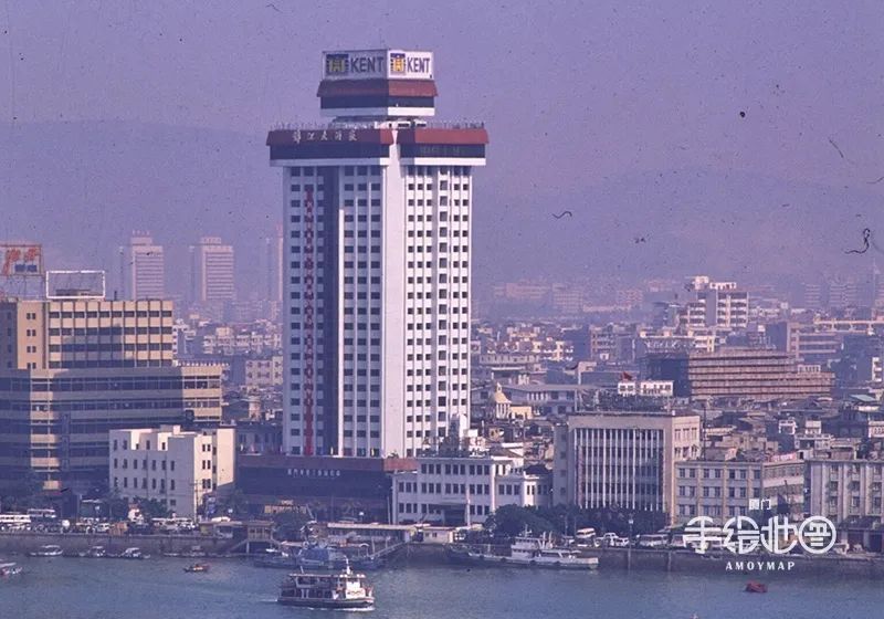 鹭江道-90年代初市区商业气氛更浓.