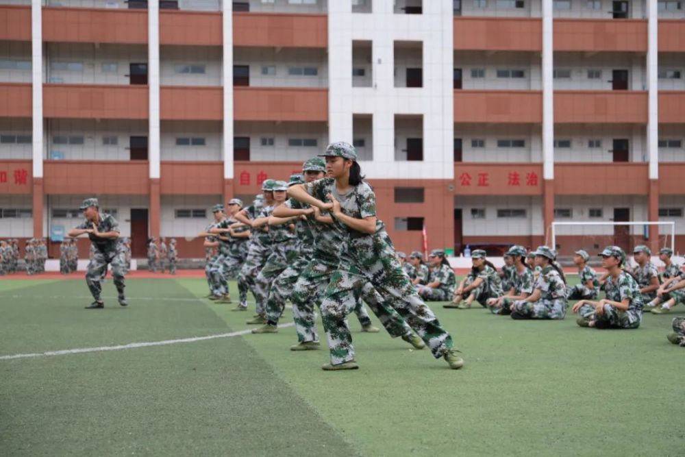 玉屏第一中学师生同台竞技