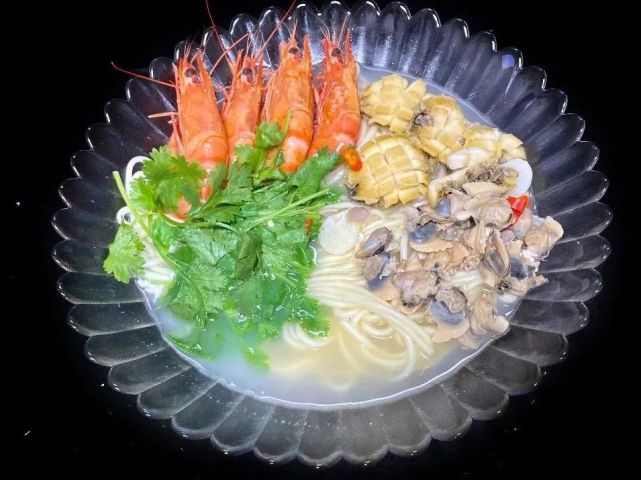 鲍鱼海鲜面