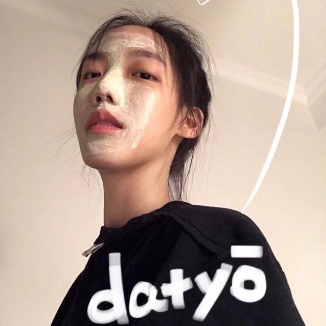 女生头像 怕目光夹杂爱意 所以我闭上了眼睛