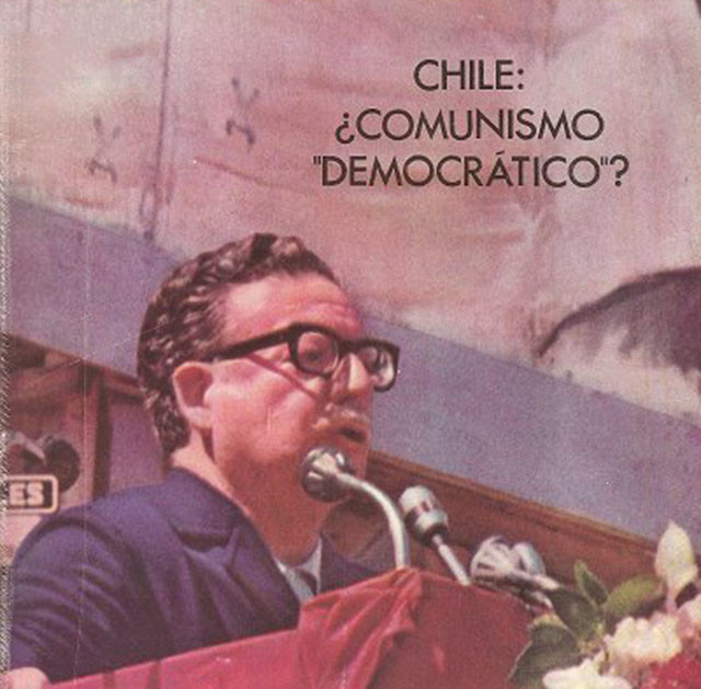 30年代前期,阿连德参与创建了智利社会党,步入政界.