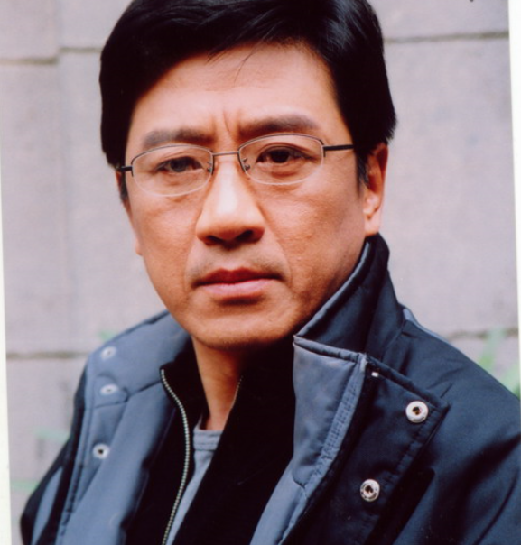 丁勇岱曾干过临时工与初恋妻子相爱30年可以称得上是好男人