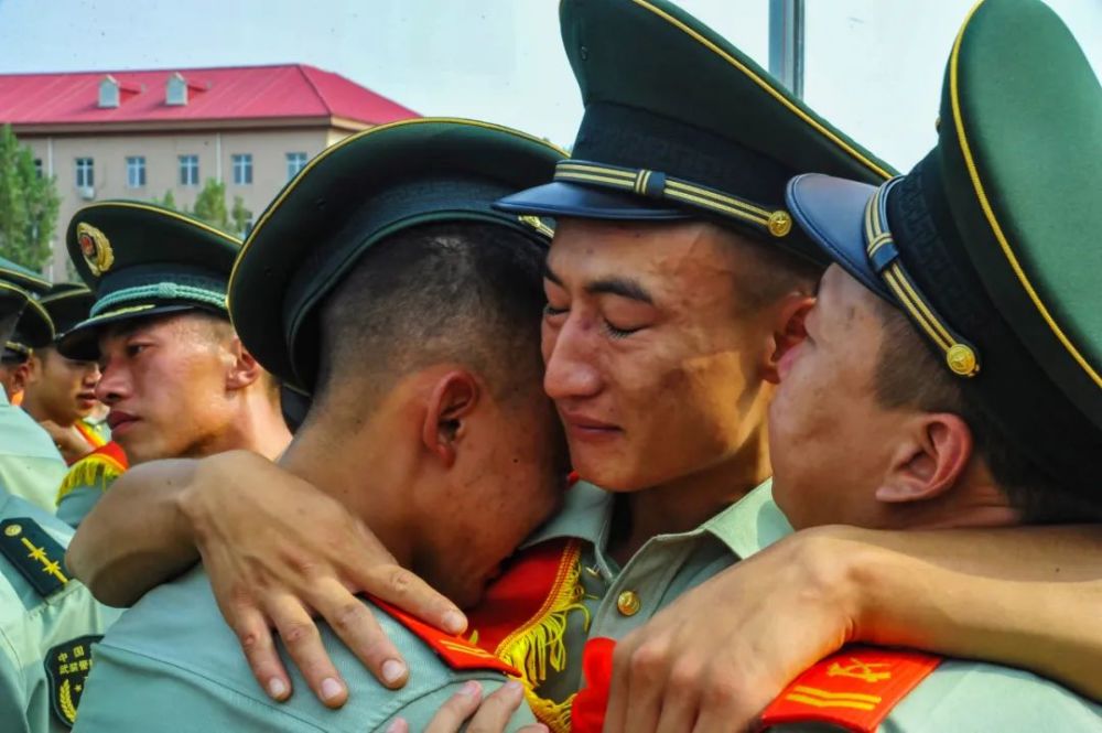 催泪现场!卸衔,军人最不忍看的一刻