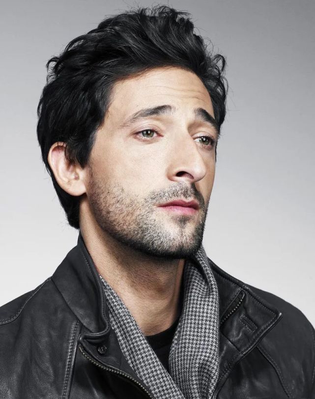 鼻子越来越歪了,奥斯卡影帝adrien brody 近况!