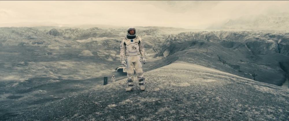 科幻片《星际穿越》,人类发现了五维空间,时间以实物存在
