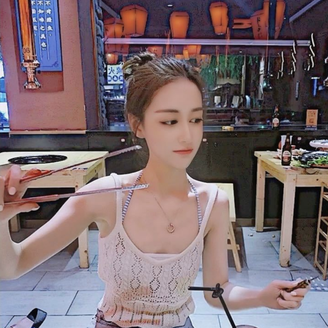 梦泪发现国服"女剑仙"李白,妹子战力20228分惊呆观众,看到id和头像,懂