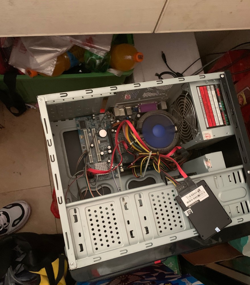 电脑开机硬盘吱吱响_电脑开机硬盘吱吱响