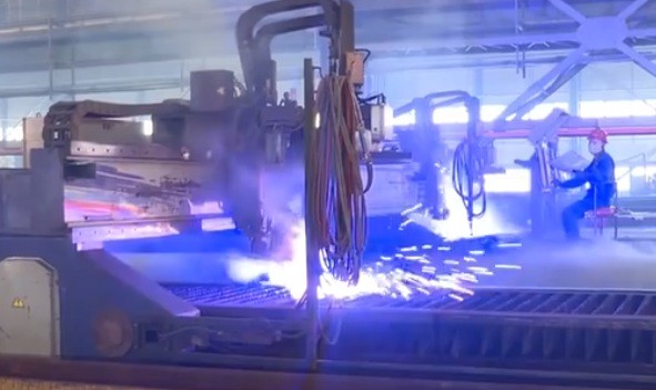 专访《中国2098》