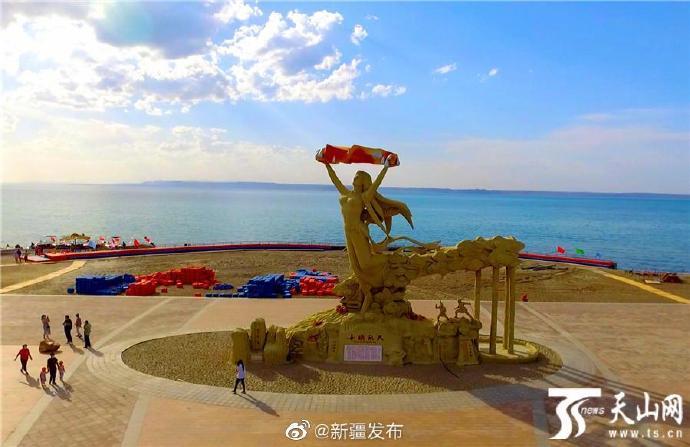 新疆福海县各大景区开门迎客 游客玩嗨了