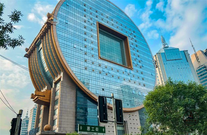 走进沈阳方圆大厦,以古钱币为外形的建筑,是世界最丑建筑吗