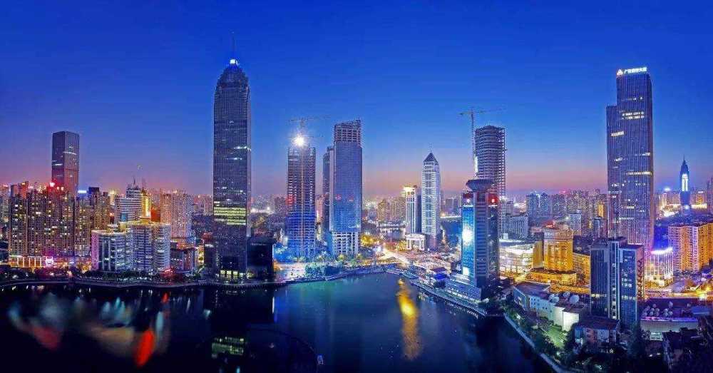 2021中国城市摩天指数排名!上海不足深圳一半,南宁入围前十