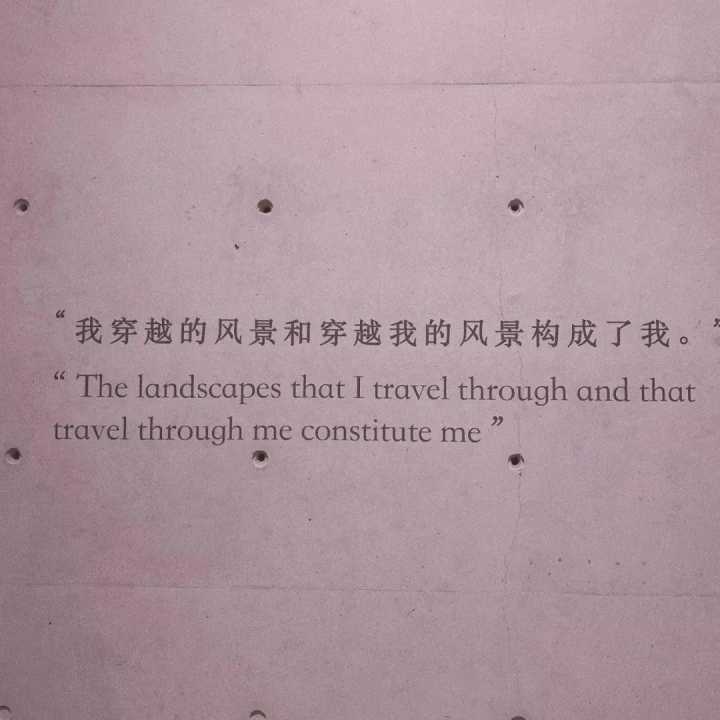 适合女生发qq的空间句子:我想些最美的句子给最干净年纪的你