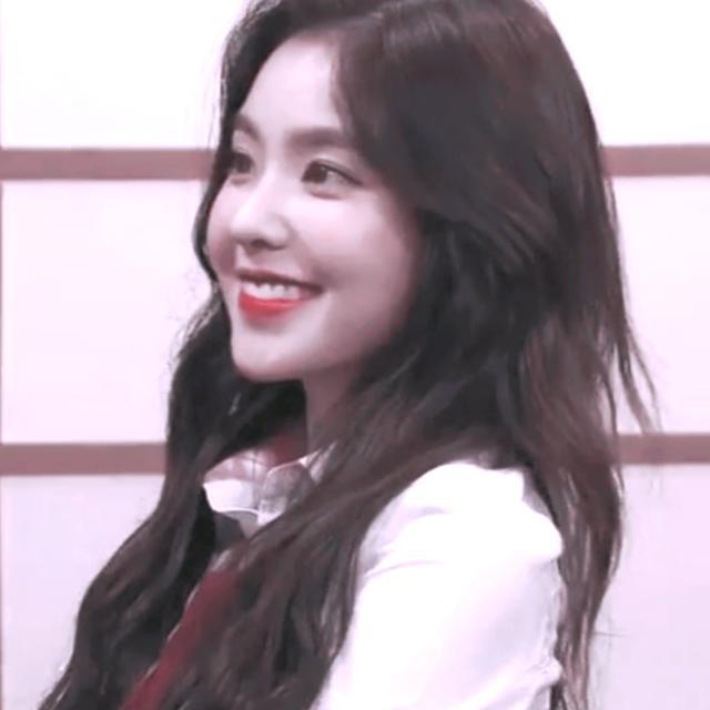 韩国女明星裴珠泫高清头像and9月文案