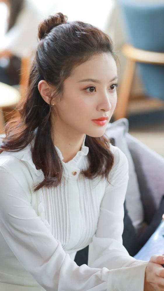 女神赖雨蒙:第4741期气质潮流美图欣赏