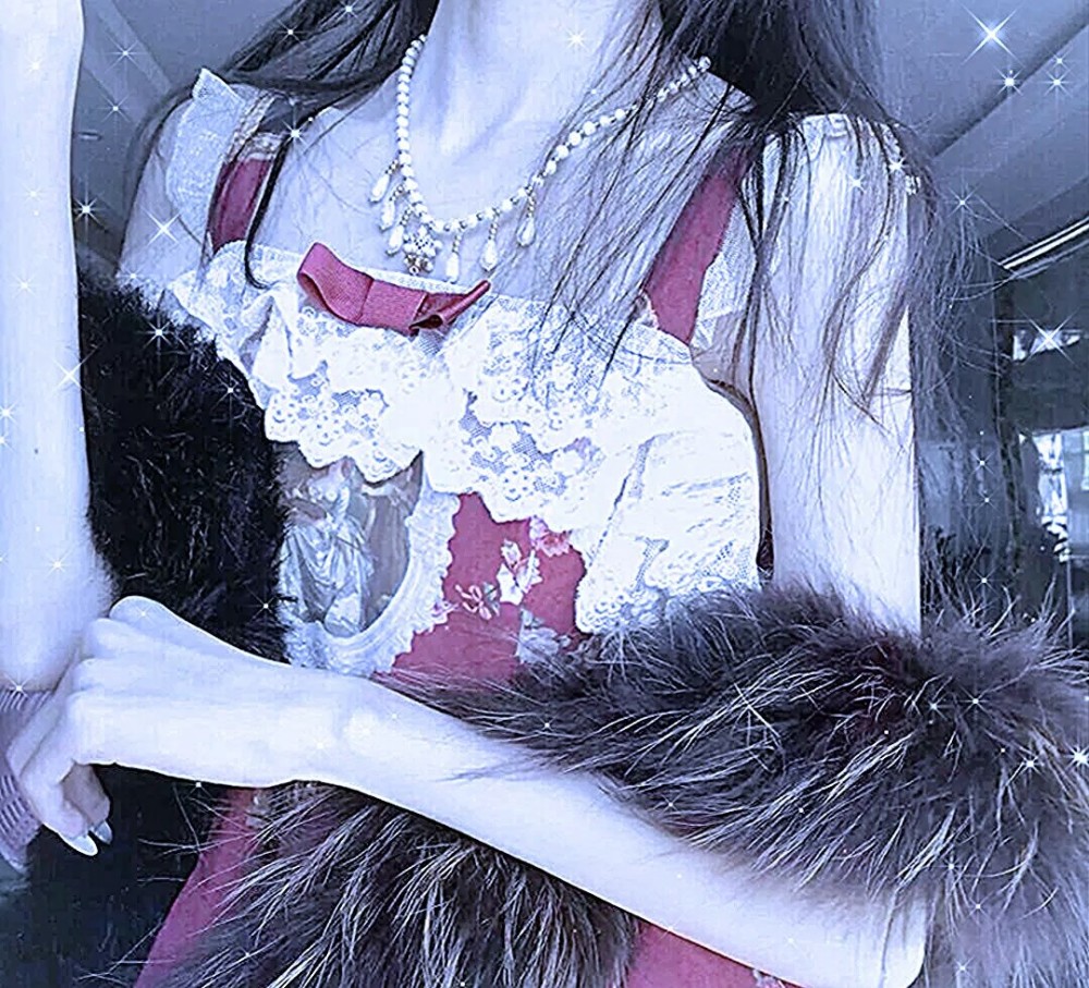 不露脸黑色女生头像/我不知道什么是年少轻狂只知道胜者为王