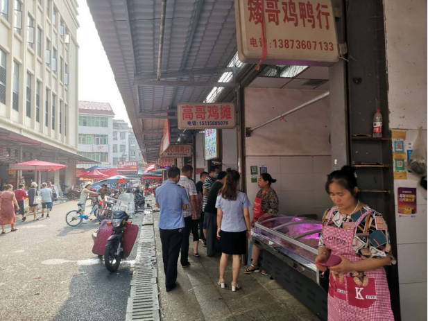 买卖人口宰杀_宰杀前注水每头猪增 肉 50斤