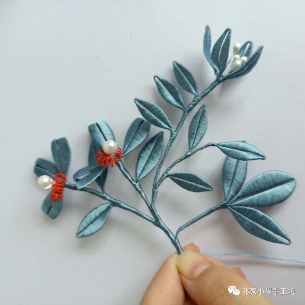 【缠花教程—仿故宫蓝色妖姬(下)发梳