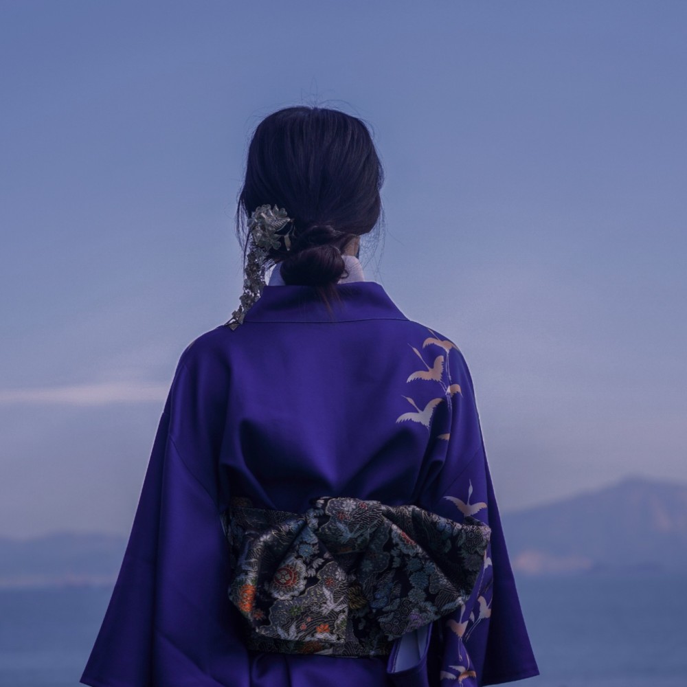 蓝色系干净意境女生头像分享