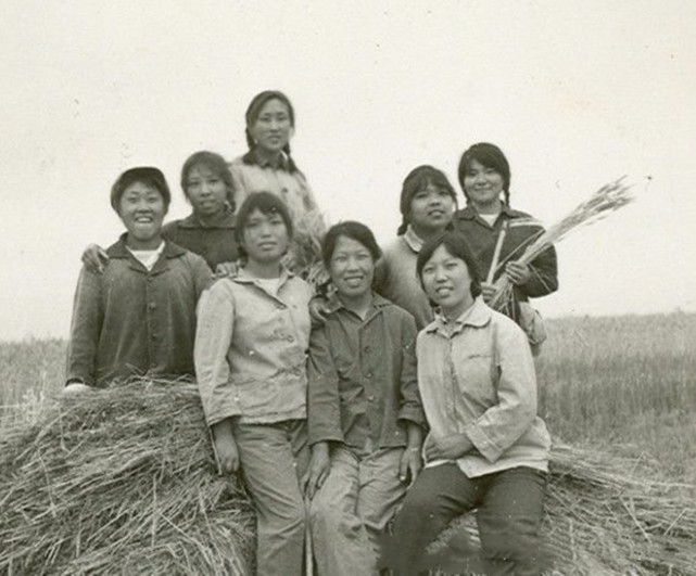 老照片:70年代的女知青们在北大荒的真实经历,看完让人感慨不已
