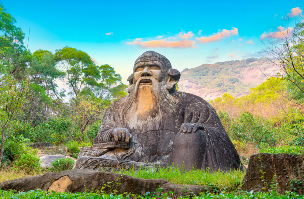 泉州gdp是由什么支撑_泉州gdp排名图片(2)