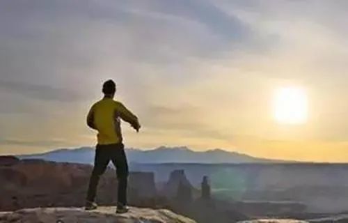 站桩后能否感到精神倍增,关键在于这一点,进来看看你有没做到