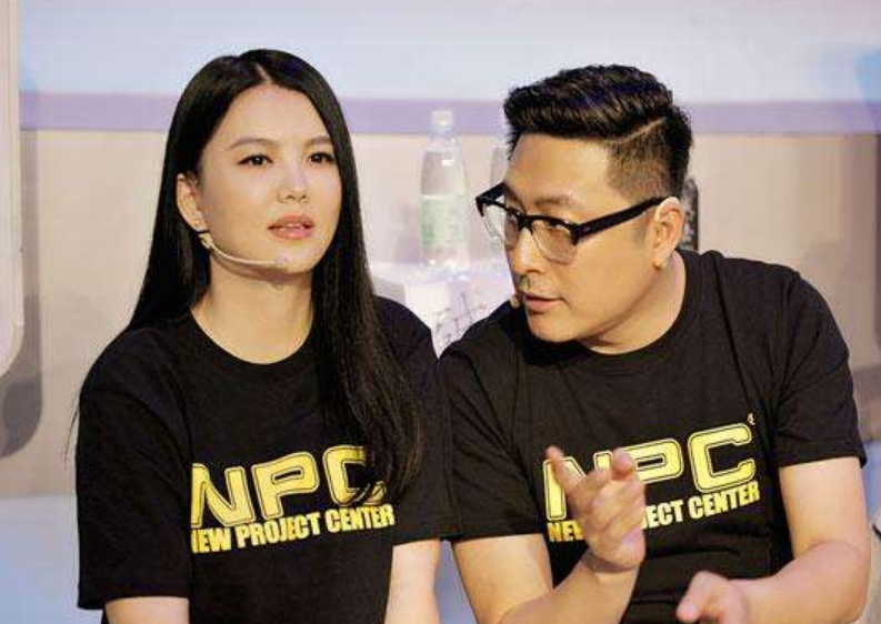 李湘王岳伦合体综艺官宣,深情对视胜似新婚,破出轨传闻